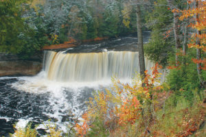 taquamenon-falls-web